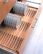 plate racks & holders 